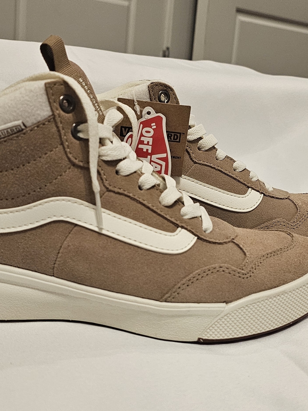 Vans Men's Suede Mid-Top Sneakers in Light Brown - Picture 4 of 8